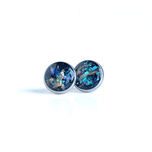 Load image into Gallery viewer, Stud Earrings