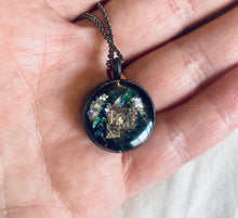 Load image into Gallery viewer, Portal Pendant