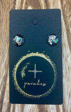 Load image into Gallery viewer, Stud Earrings